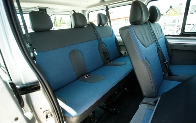 Renault Trafic cena 58900 przebieg: 218000, rok produkcji 2014 z Sandomierz małe 667